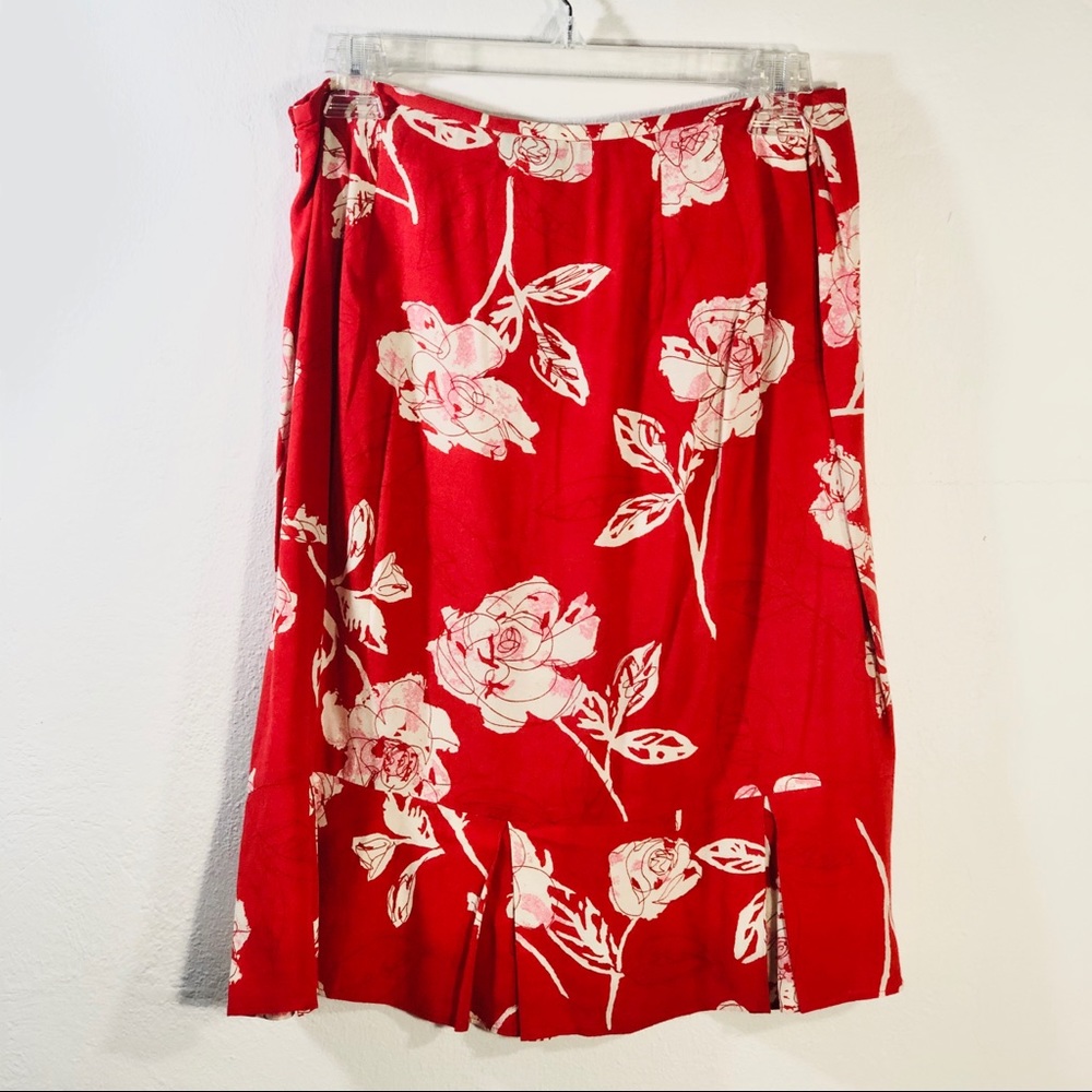 Ann Taylor LOFT Skirt Red and White Flowers Size 6 - Picture 6 of 8
